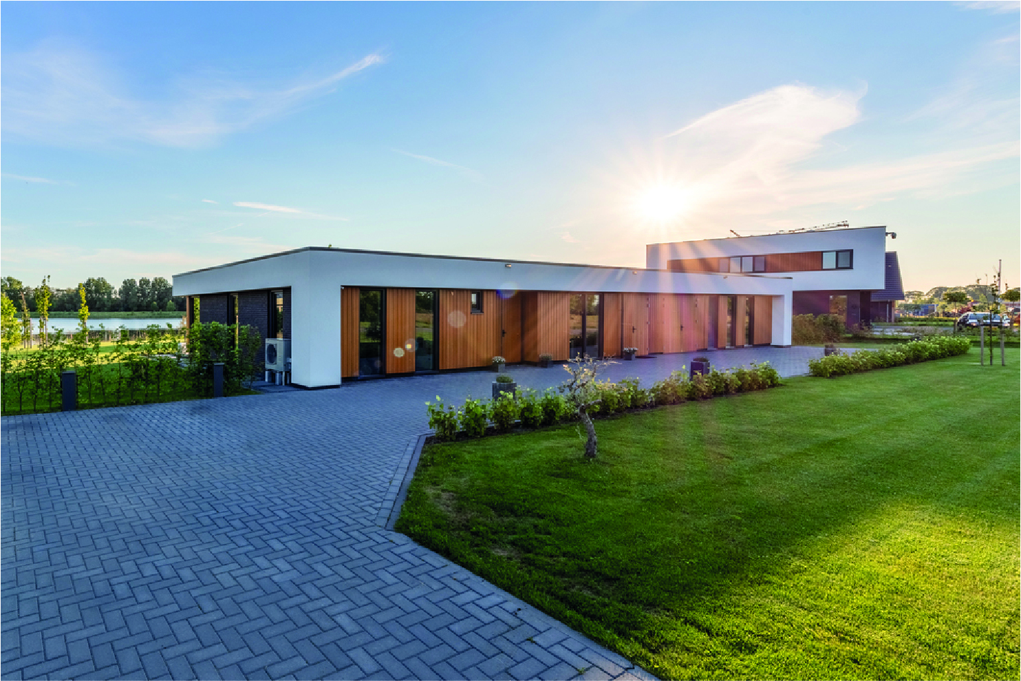 Dit nieuwbouwproject in Emmeloord laat zien hoe wij groothuis bouwen Groothuis bouwen met zwembad