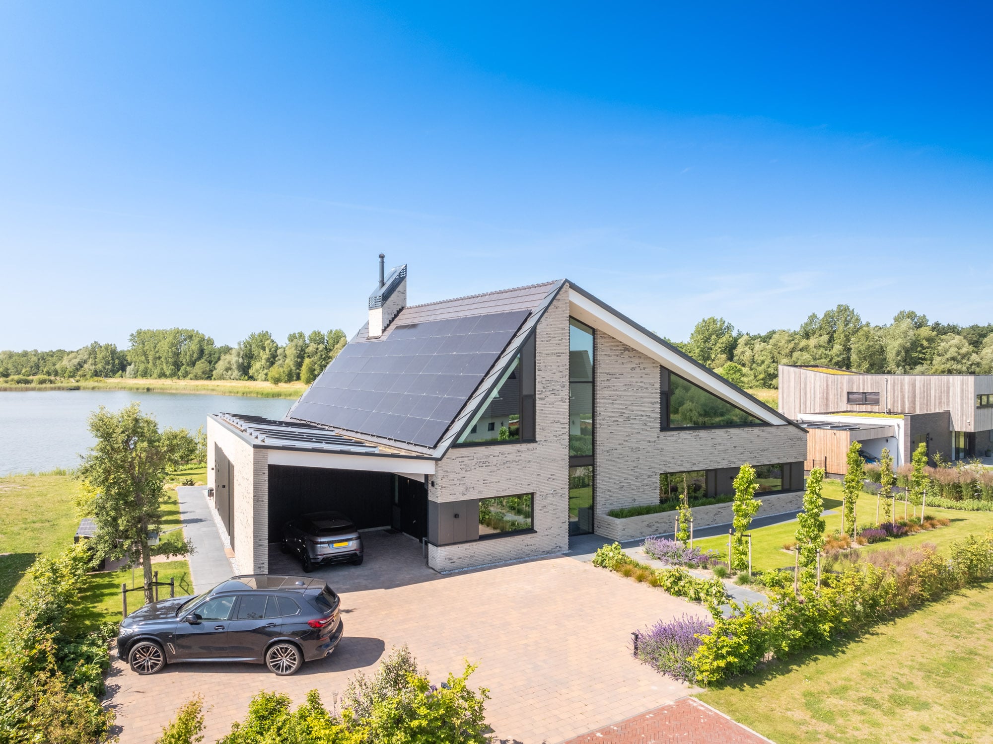 bungalow aan het water -